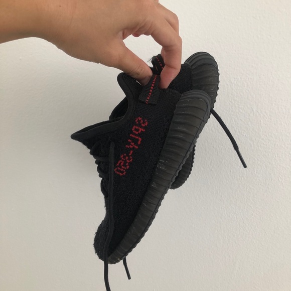 Kids Yeezys 350 Boost - Picture 2 of 5